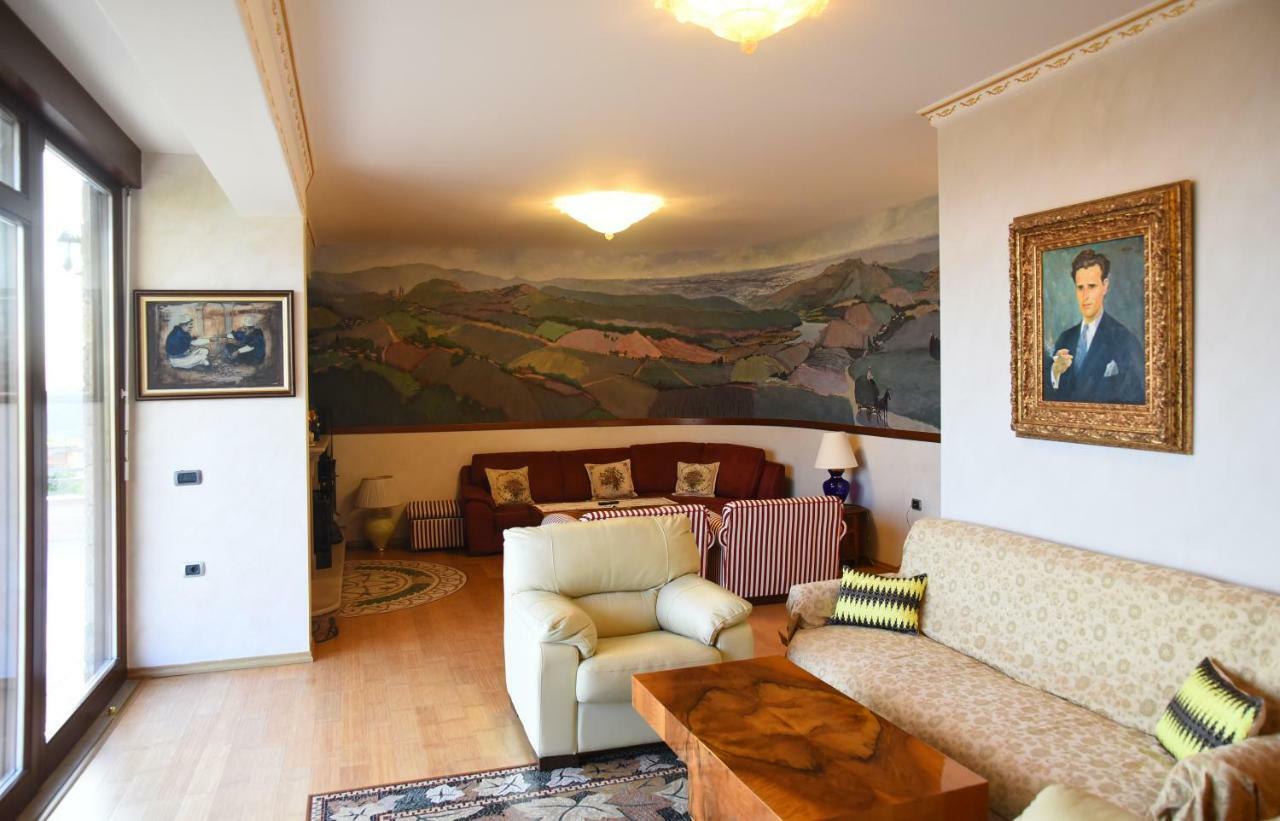 #Ioniahouse Surrel Villa Tiranë Eksteriør bilde