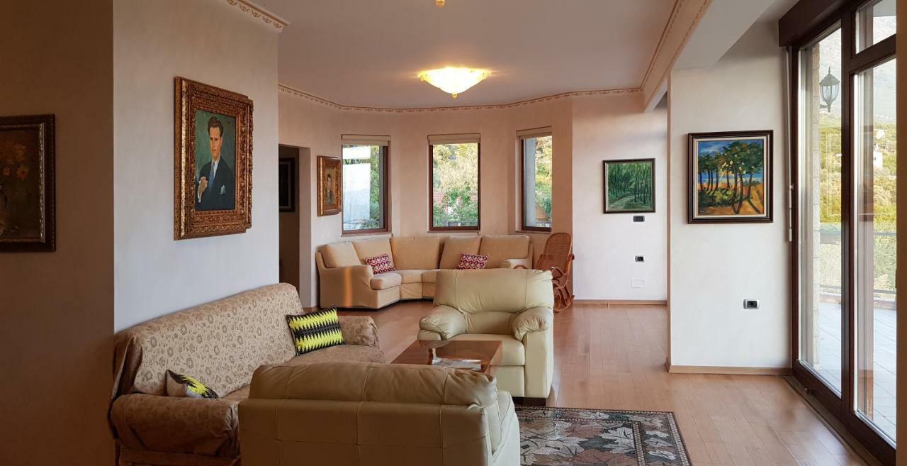 #Ioniahouse Surrel Villa Tiranë Eksteriør bilde